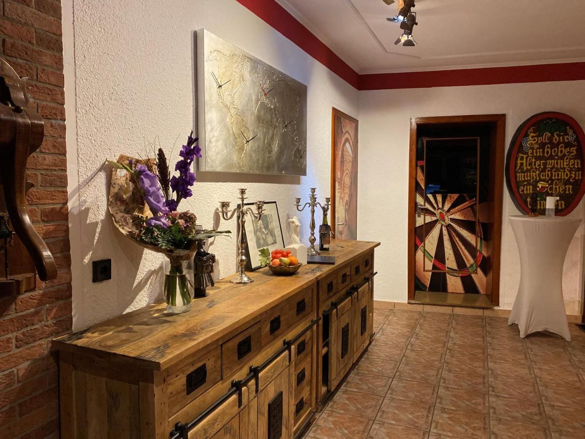 Zum Fuerstenberg Bed & Breakfast *